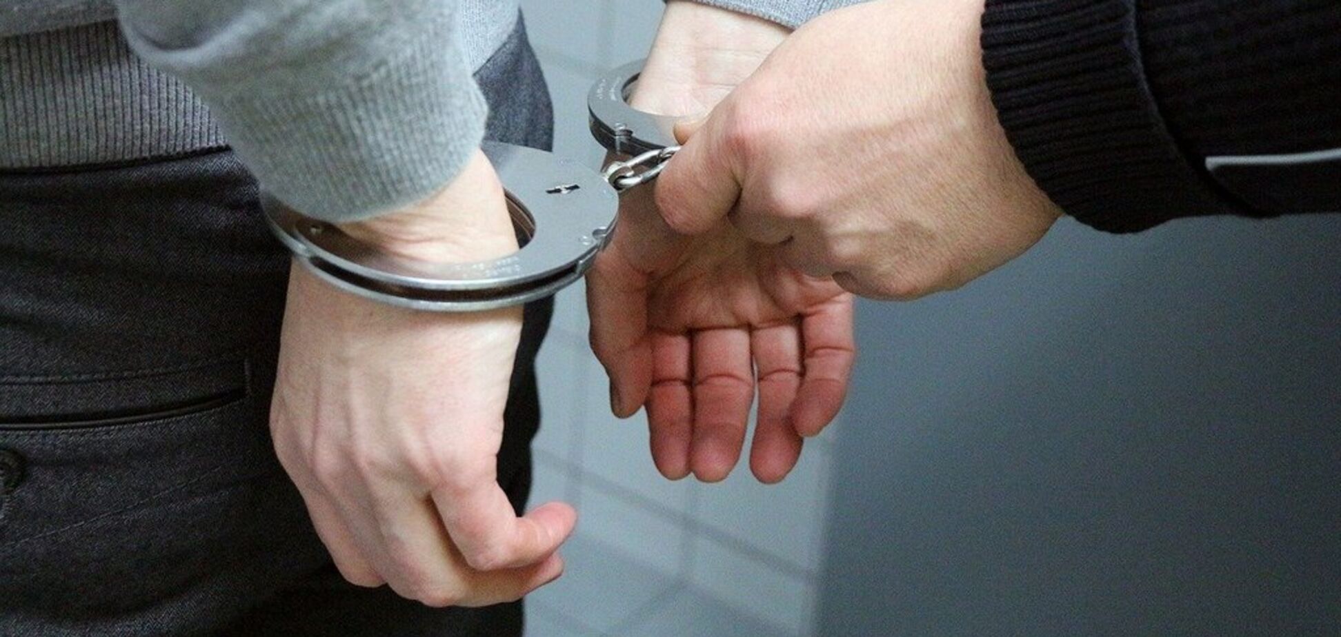 Хранил для собственного употребления: под Днепром задержали мужчину с метамфетамином