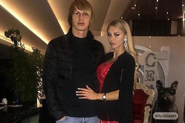 Девушка игрока 'Динамо' засветилась на отдыхе в оккупированном Крыму