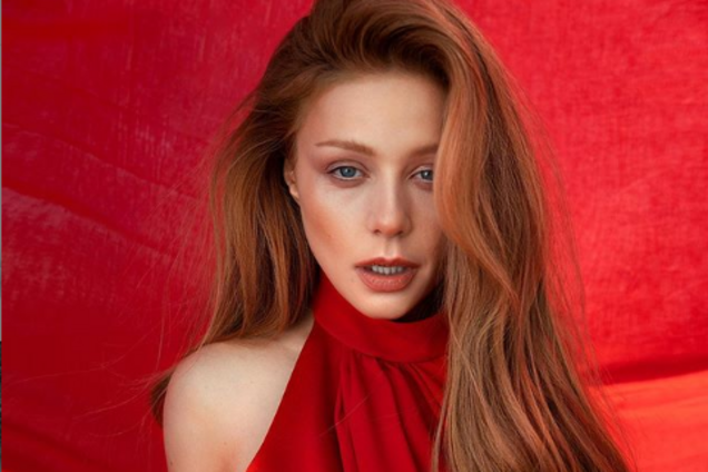 'Взгляд волчицы': Кароль восхитила фанатов снимком без одежды