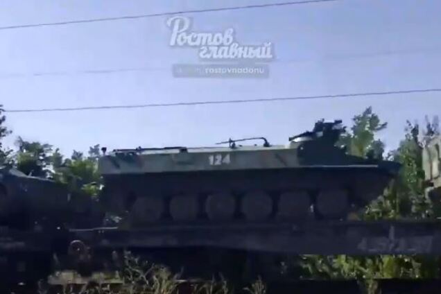 Танки Путіна мчать на Донбас: з'явилося відео очевидців