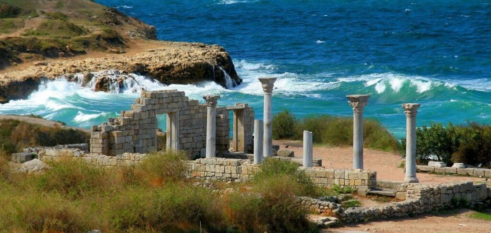 'Это садизм!' Оккупанты запретили купаться в части Крыма, разразился 'в*тный вой'