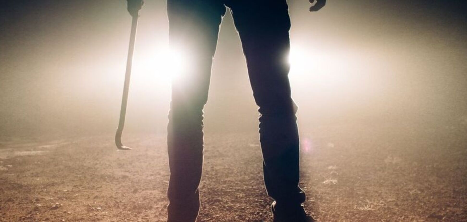 Душили жертву і погрожували поліцейським: під Дніпром невідомі по-звірячому познущалися над чоловіком