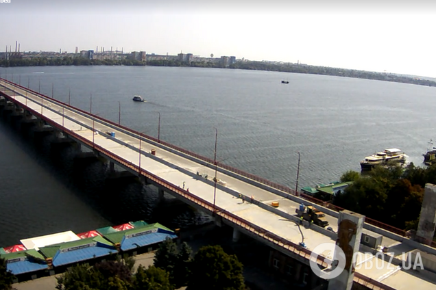 В Днепре полностью перекрыли Новый мост: что произошло