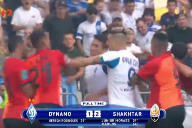 Футболисты 'Динамо' и 'Шахтера' устроили драку после матча - опубликовано видео