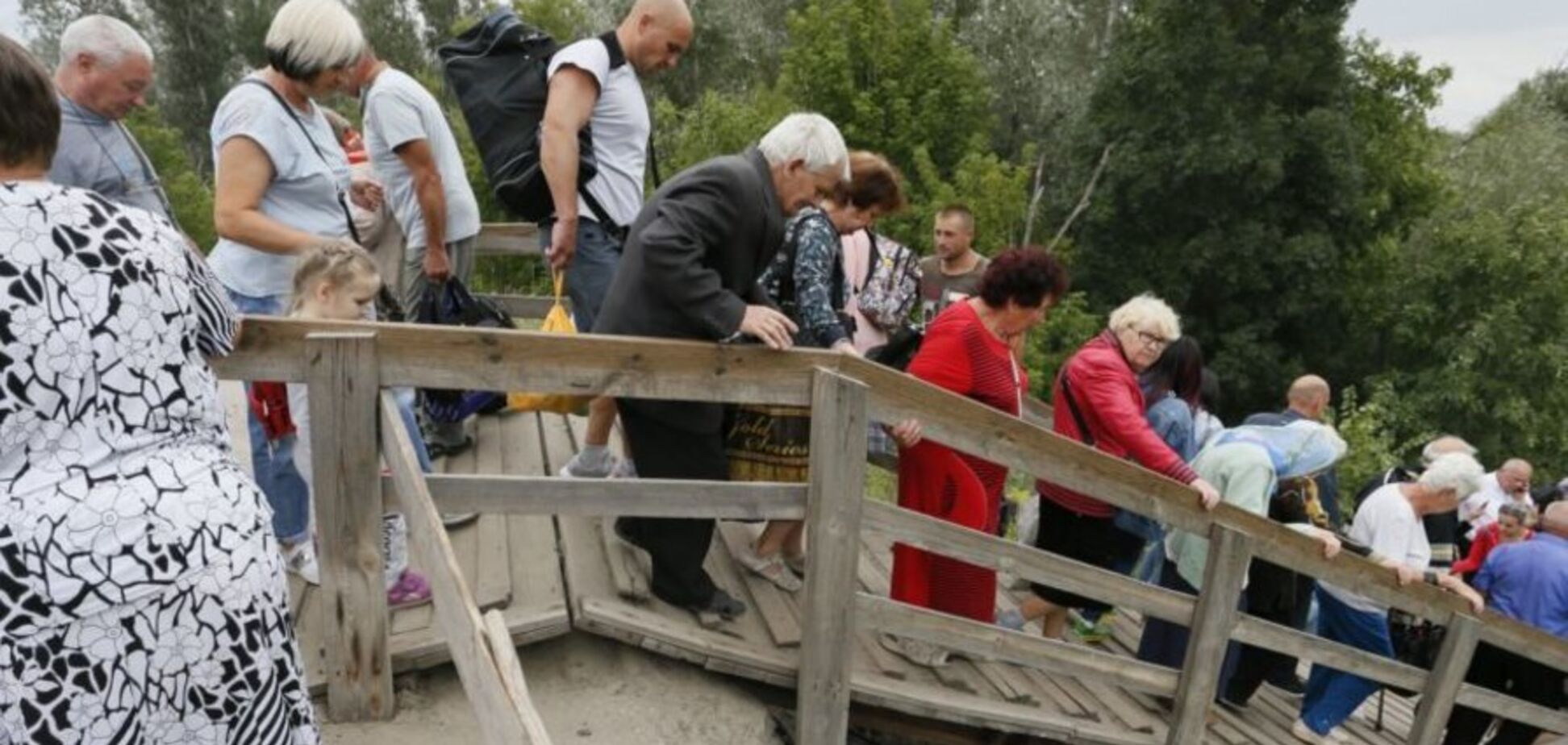 Міст у Станиці Луганській