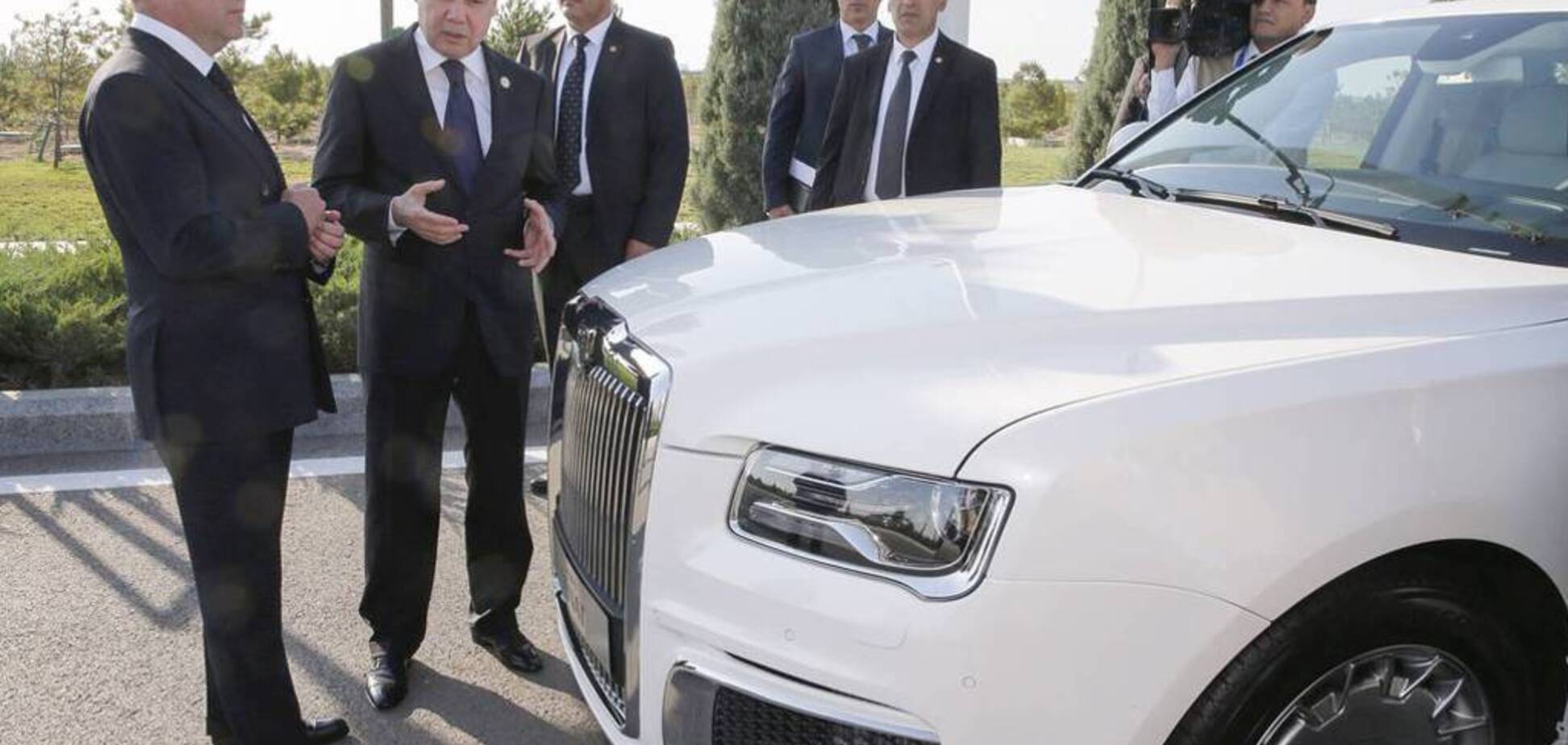 Росія знайшла покупця на 'кортеж Путіна': подробиці угоди
