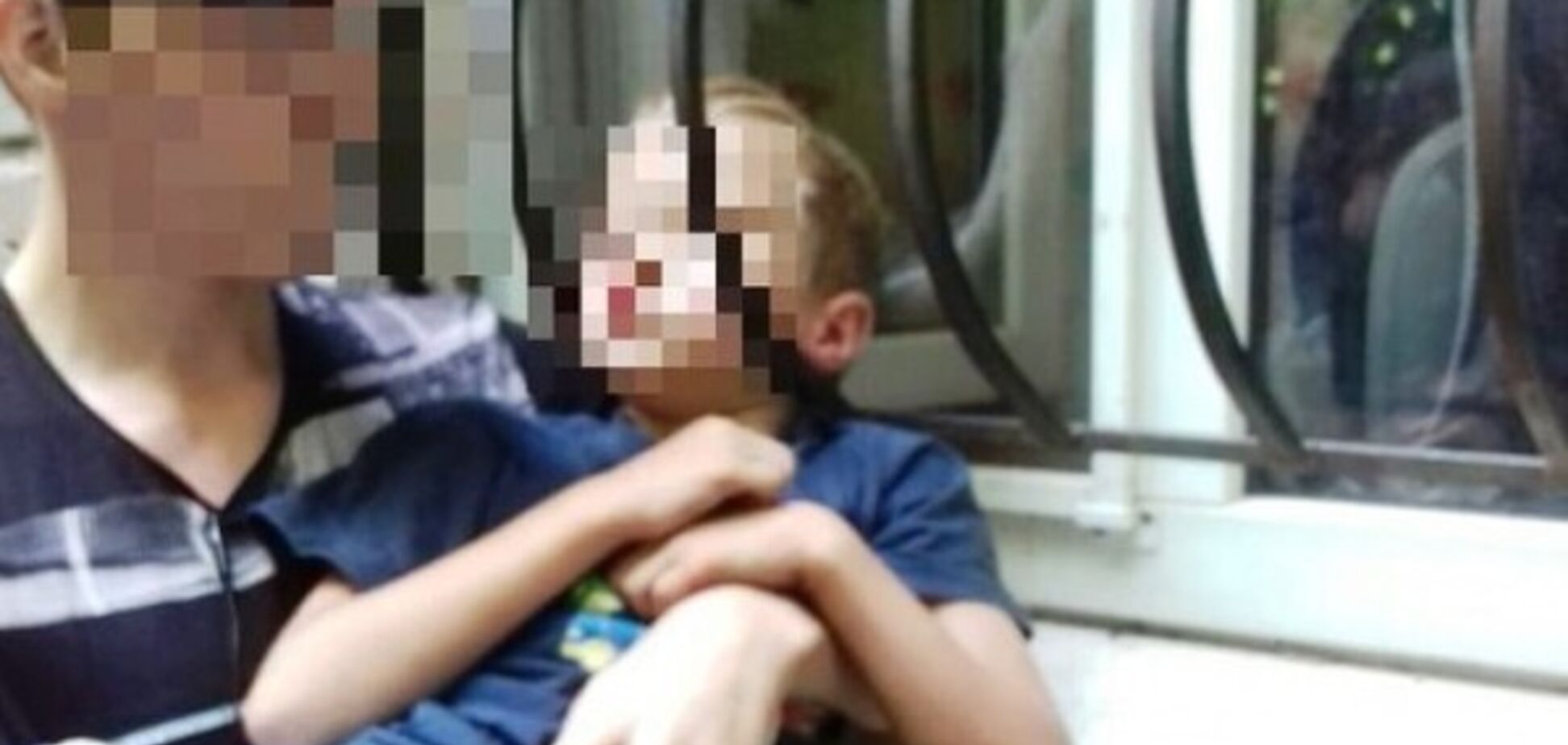 Пришлось вырезать: под Днепром произошло ЧП с ребенком. Видео