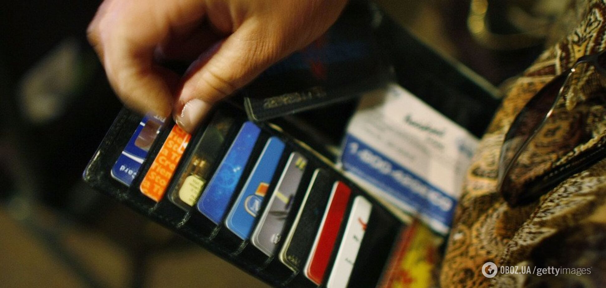 Банківські картки в небезпеці: аферисти вигадали нестандартну схему обману