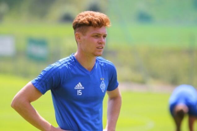 'Пошли на х**!' Фанаты 'Динамо' жестко обратились к капитану команды - видео 18+