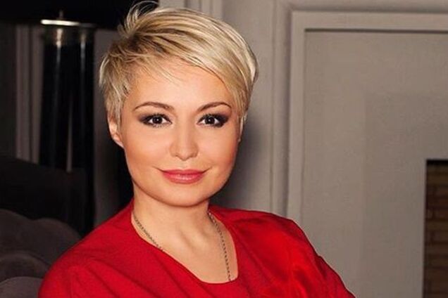 'Вони вливали в мене ліки': популярна в РФ співачка зізналася в незвичайному дарі