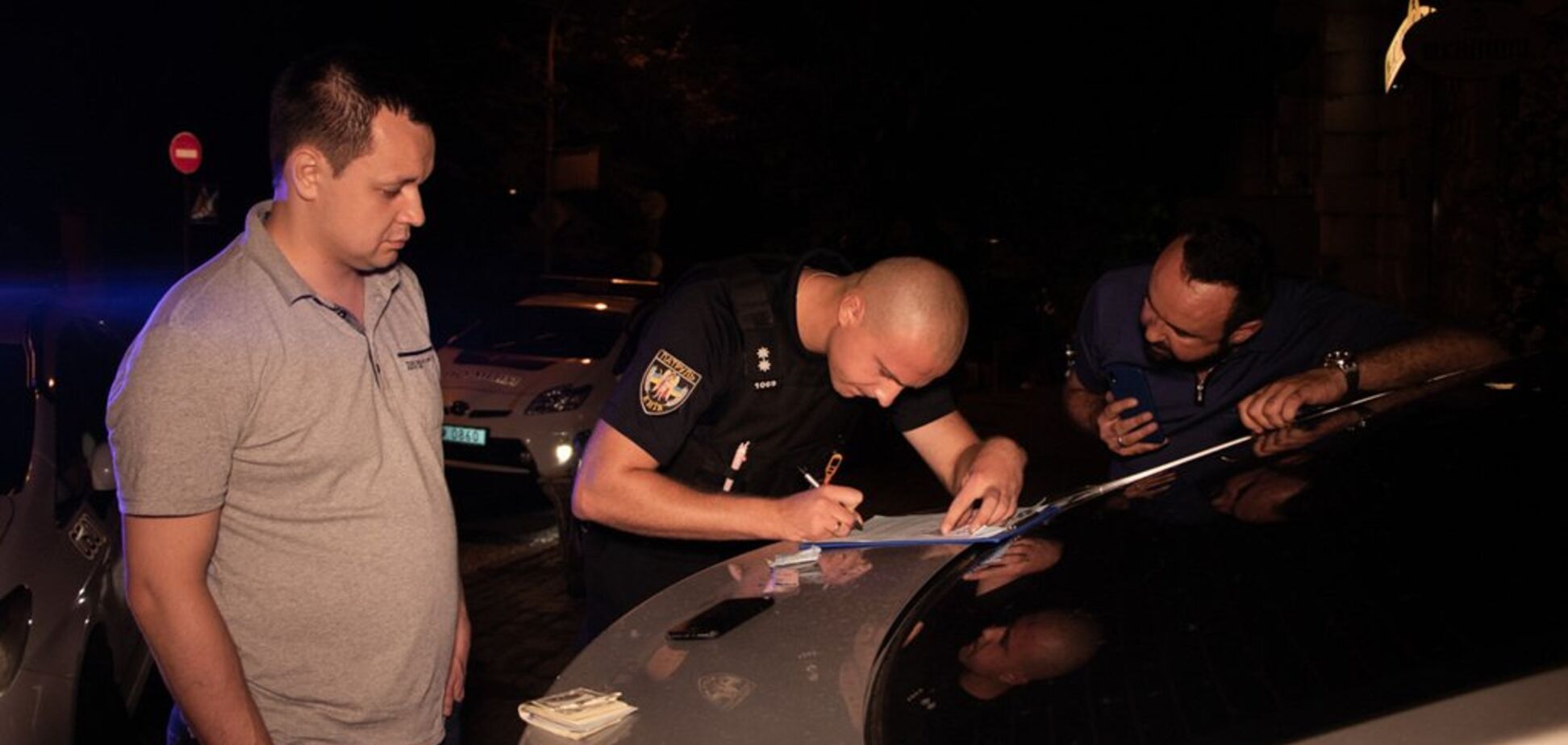 В Киеве поймали авто с пьяными мужчинами