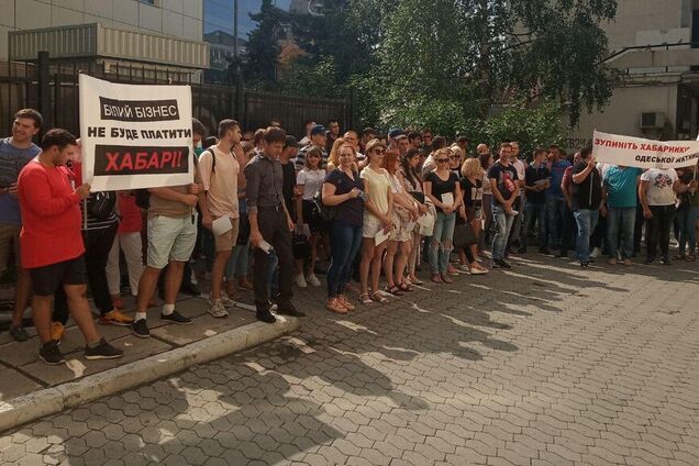 Від керівництва ДФС вимагають зупинити корупцію на Одеській митниці