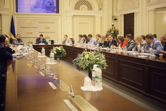 В Раде урезали число комитетов: 'Слуга народа' опубликовала полный список