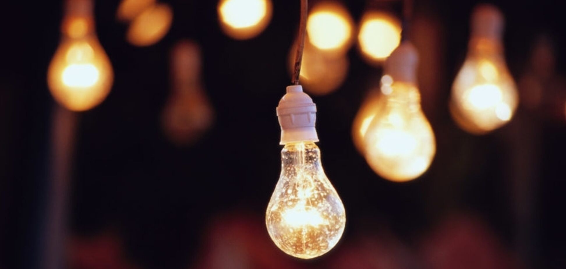 У Дніпрі попередили про відключення світла: список адрес