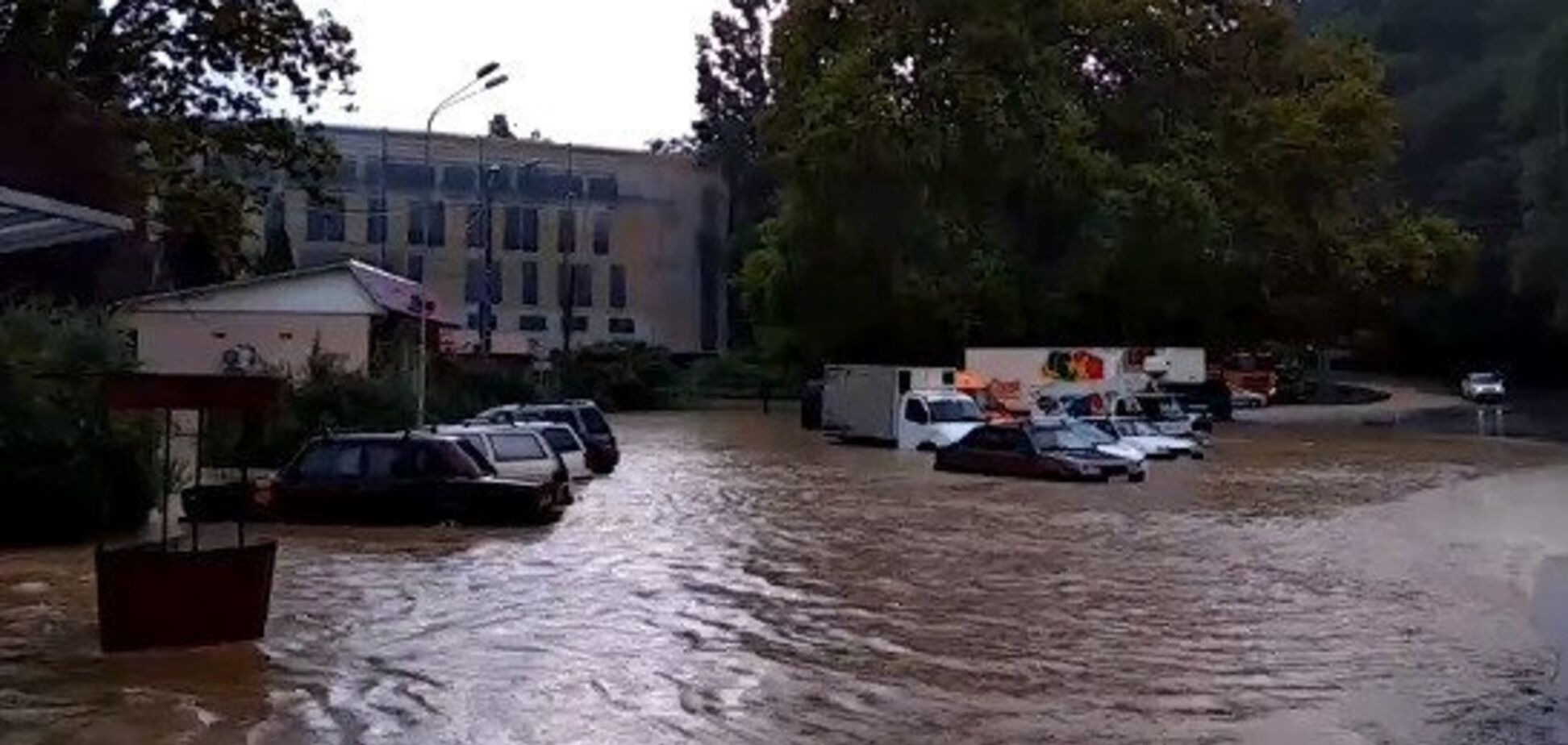Місто-курорт у Росії пішло під воду: фото і відео потопу