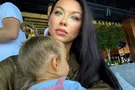 Логунова з донькою