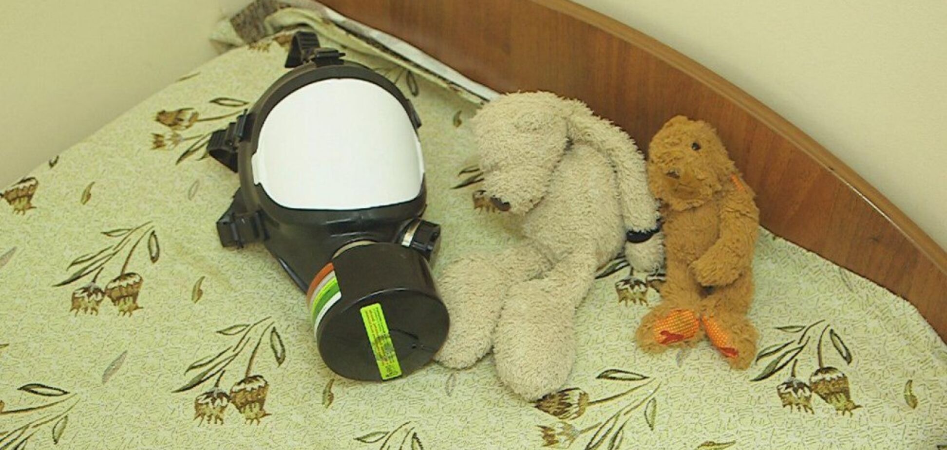 Противогазы в лагере Виктория