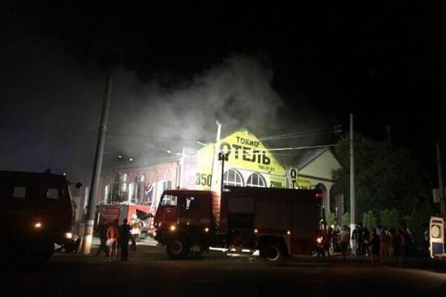 Велкам в номер без вікна: 'Токіо Стар', який горів, оскандалився блюзнірською акцією