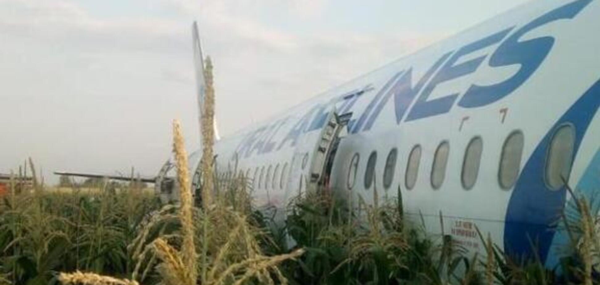Ось тобі й 'скрєпи': росіяни зганьбилися мародерством на місці катастрофи літака