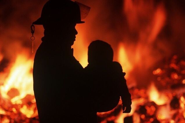 В Днепре во время пожара едва не угорел ребенок: первые детали