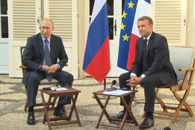 'Мені незручно, але...' Путін ткнув носом Макрона через масові протести в Москві