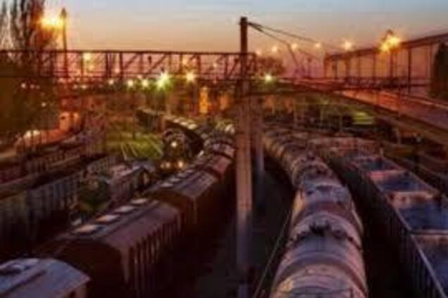'Укрзалізниця' получила от грузоотправителей дополнительно 11 миллиардов, хочет еще 6