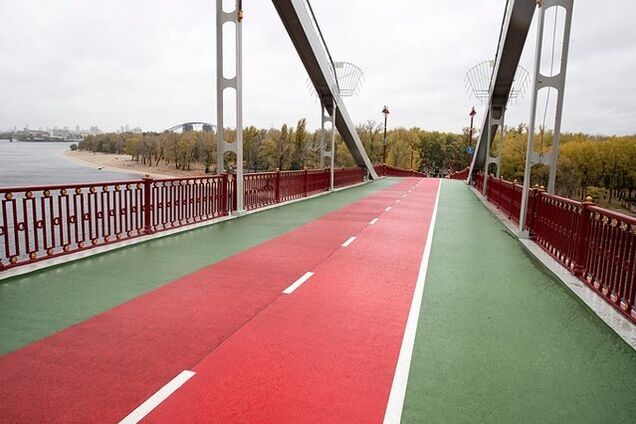 ЧП с 'уставшим' мостом к Трухановому острову: появились новые подробности