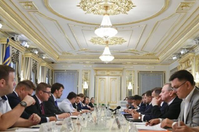 Совещание в Офисе президента