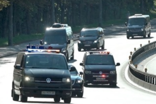 Кортеж Зеленського розлютив українців