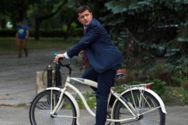 Володимир Зеленський на велосипеді