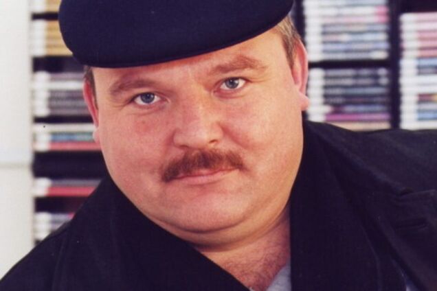 Привид Михайла Круга зняли на кладовищі в Росії: показове фото