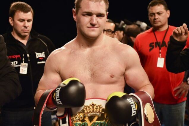 Усик поб'ється з росіянином у дебютному поєдинку в супертяжах — ЗМІ