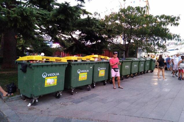 'Смердить русскім міром': у Криму забили на сполох через сміттєвий колапс