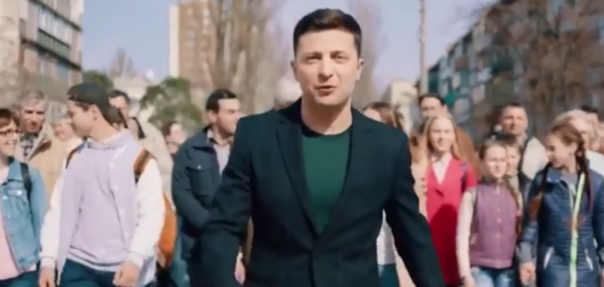 Зеленского 'сбил' грузовик: в Киеве нагрянули с обыском к активисту