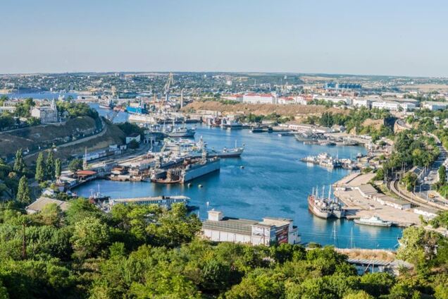 "Рятують від банкрутства": у Криму забили на сполох через ситуацію із портами