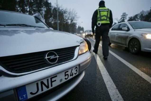 'Євробляхерів' почали штрафувати: у Держмитниці вказали на важливий нюанс