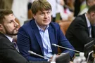 Енергоексперт викрив маніпуляції представника президента в уряді