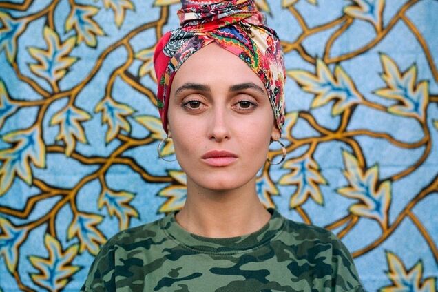 Хто така Аліна Паш, яка зачитала реп на Майдані перед Зеленським