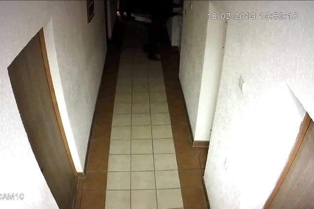 'Грали в ковбоїв': з'явилося відео, як п'яні копи підірвали гранату в поліції Луцька