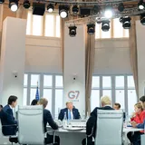 Россию не вернут в G8