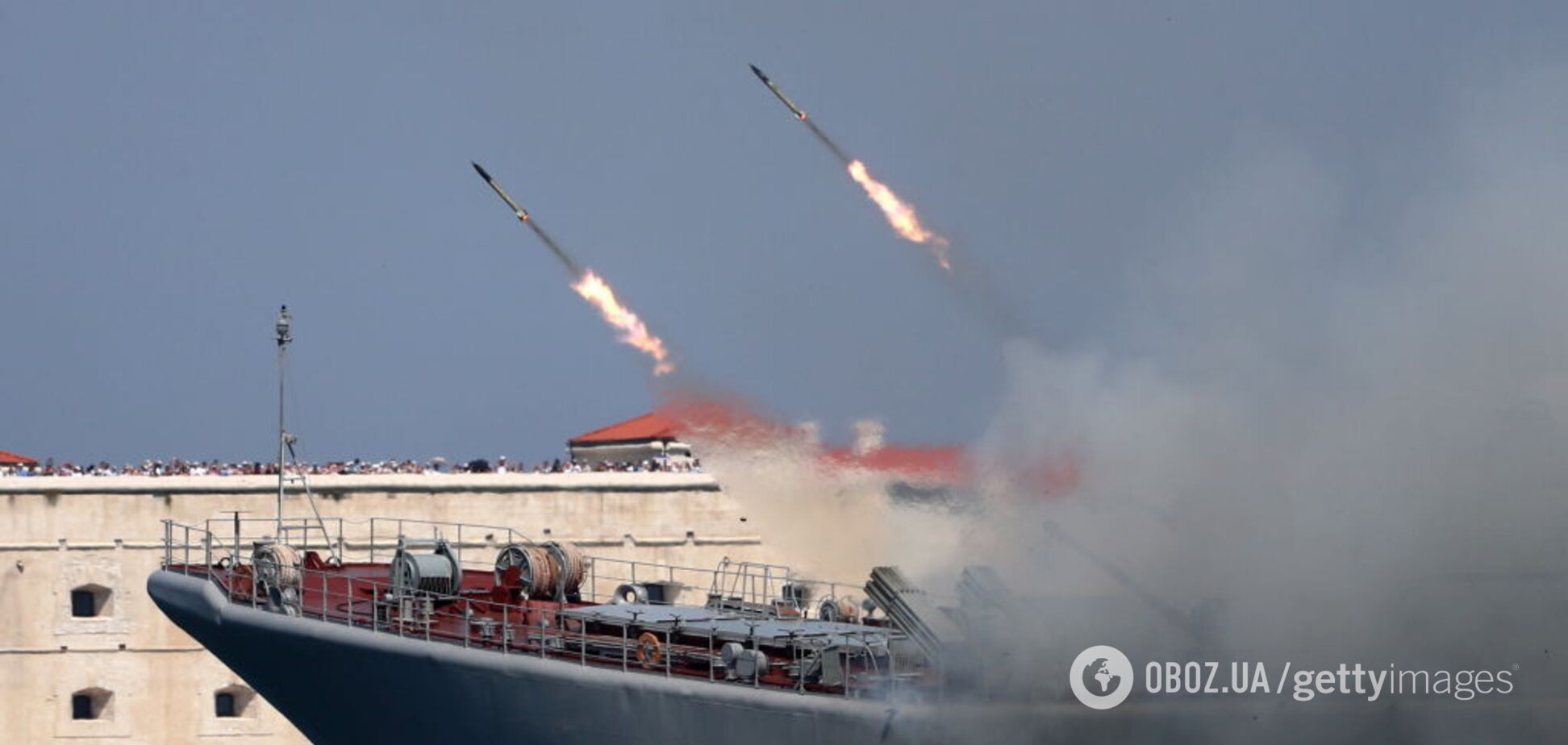 Россия стянула в украденный Крым военных, танки и самолеты: что происходит
