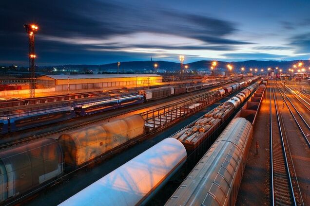 УЗ хочет вновь скрытно поднять тарифы для грузоотправителей на миллиарды - Каленков