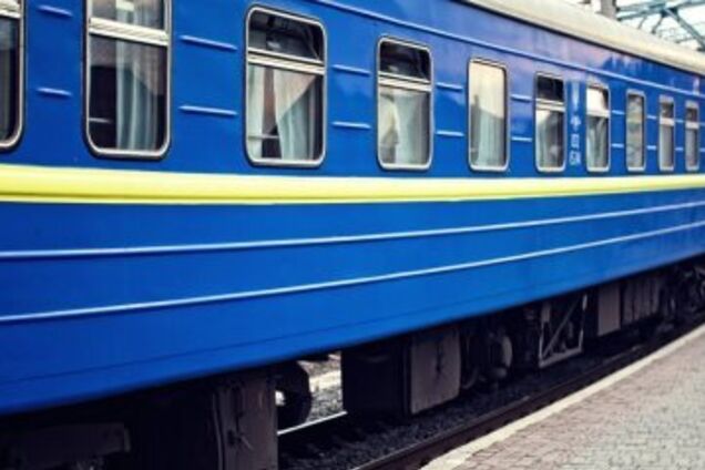 'Готовы идти по трупам': 'Укрзалізниця' попала в скандал из-за ребенка с инвалидностью