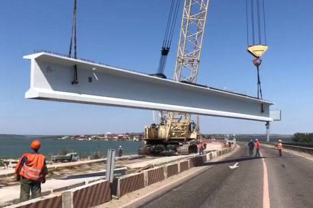 'Это издевательство!' Ремонт моста в Одессе спровоцировал транспортный коллапс. Фото и видео заторов