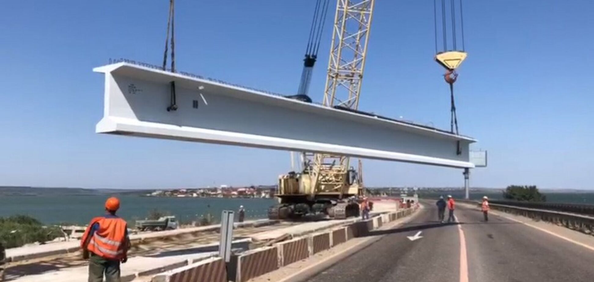'Це знущання!' Ремонт мосту в Одесі спровокував транспортний колапс. Фото і відео заторів