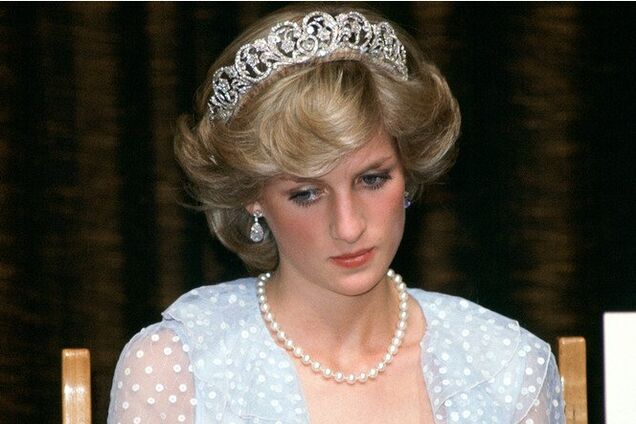 'Мой муж планирует устроить мне ДТП': найдено письмо принцессы Дианы, написанное перед смертью