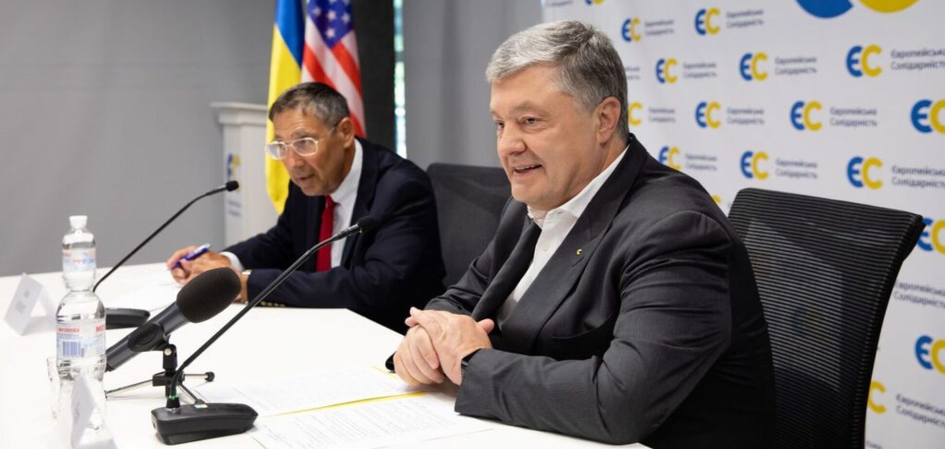 Петр Порошенко на встрече с представителями Атлантического Совета и Конгресса США