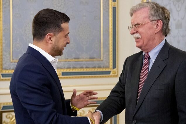 Зеленский встретился со советником Трампа по нацбезопасности: о чем говорили