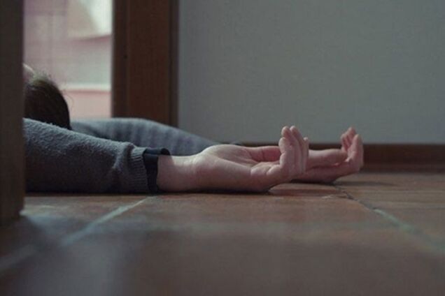 Изрезаны лицо и руки: в Кривом Роге загадочно умерла супружеская пара