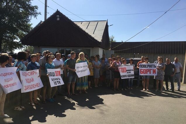 У трьох областях: від 'Гадячсиру' вимагають погасити борги за молоко